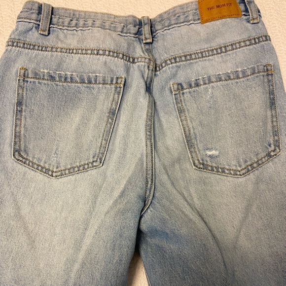 Zara Mom Fit Jeans- 13-14 years old - Picture 2 of 5
